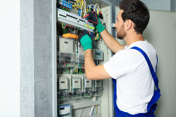 Best Affordable Emergency Electrician  in Oral City, FL